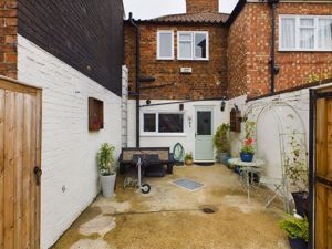 Courtyard- click for photo gallery